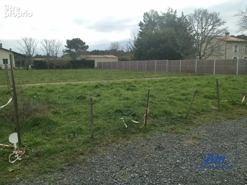 Photo Terrain à Avensan au prix de 100 000€