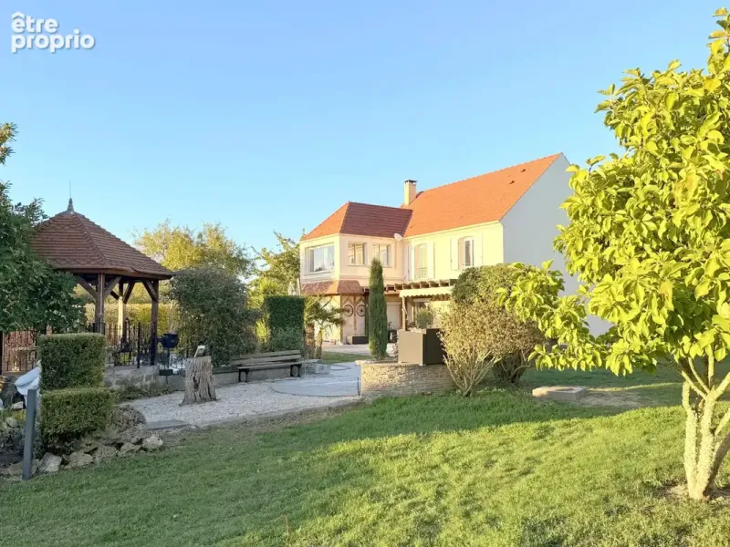 Photo Maison à Houdan au prix de 525 000€