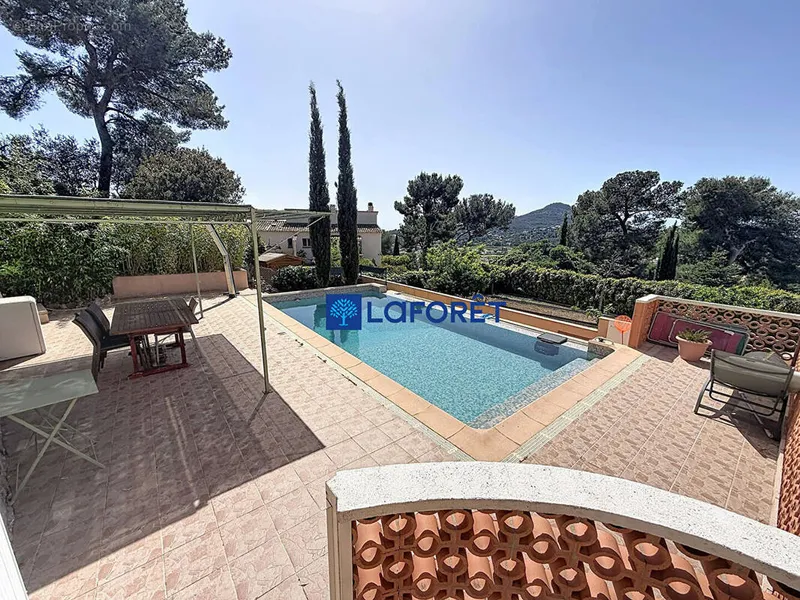 Photo Maison à Carqueiranne au prix de 845 000€