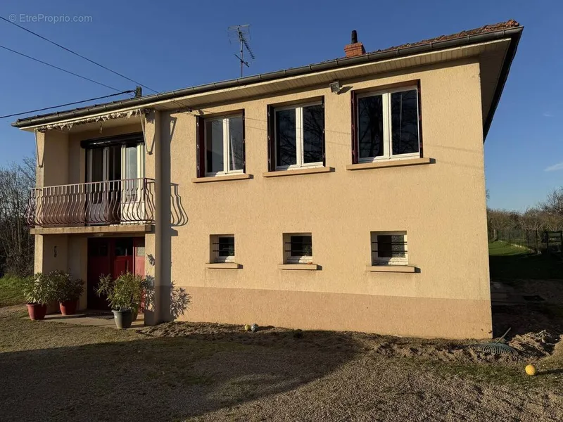 Photo Maison à Reugny au prix de 93 000€