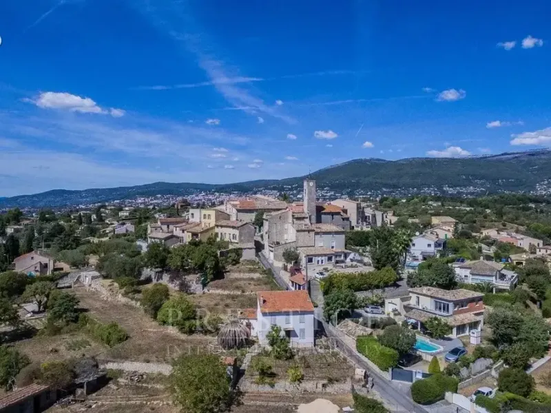 Photo Appartement à Grasse au prix de 159 000€