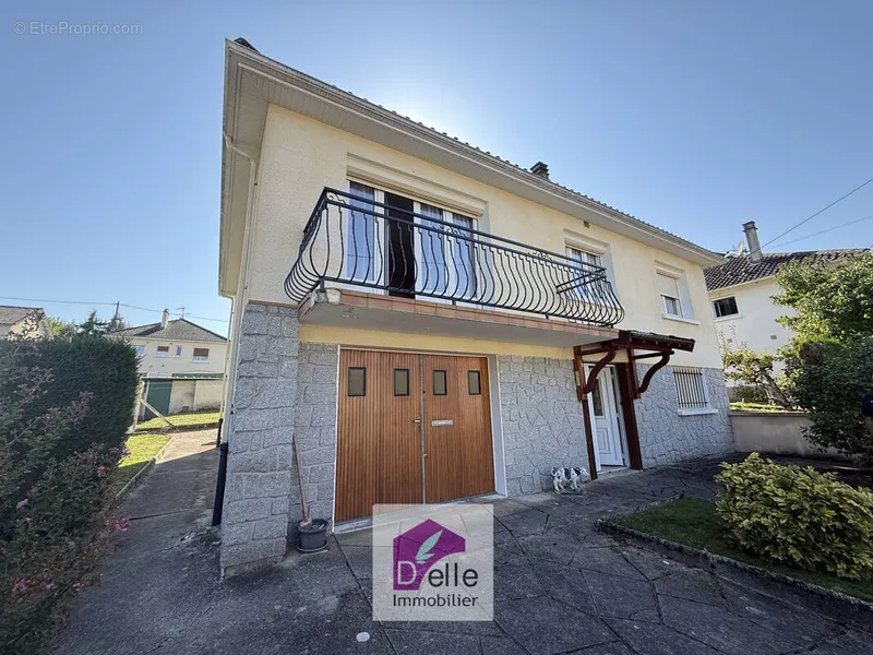 Photo Maison à Saint-Junien au prix de 144 000€