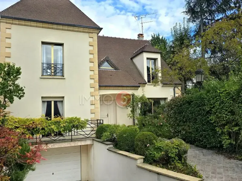 Photo Maison à Le Raincy au prix de 839 000€