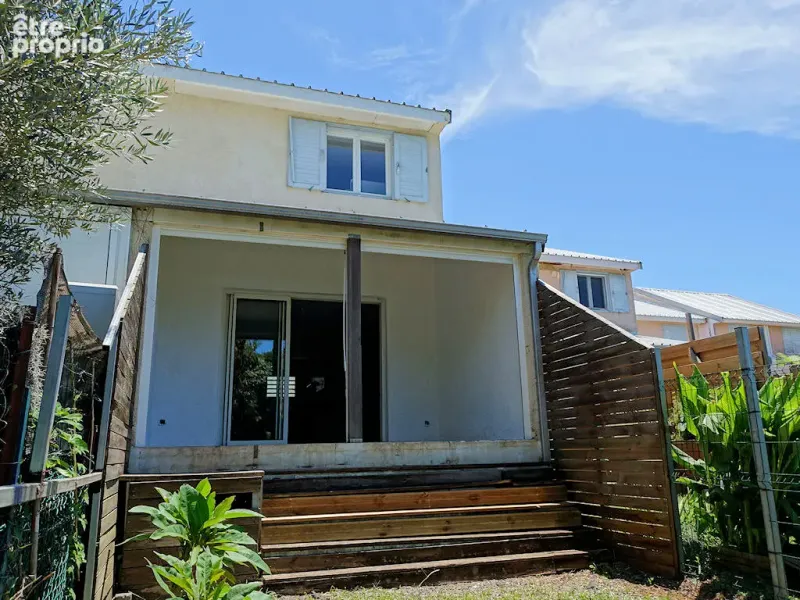 Photo Maison à Saint-Denis au prix de 241 000€