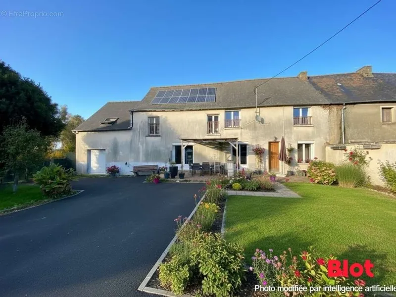 Photo Maison à Saint-Meen-Le-Grand au prix de 168 000€