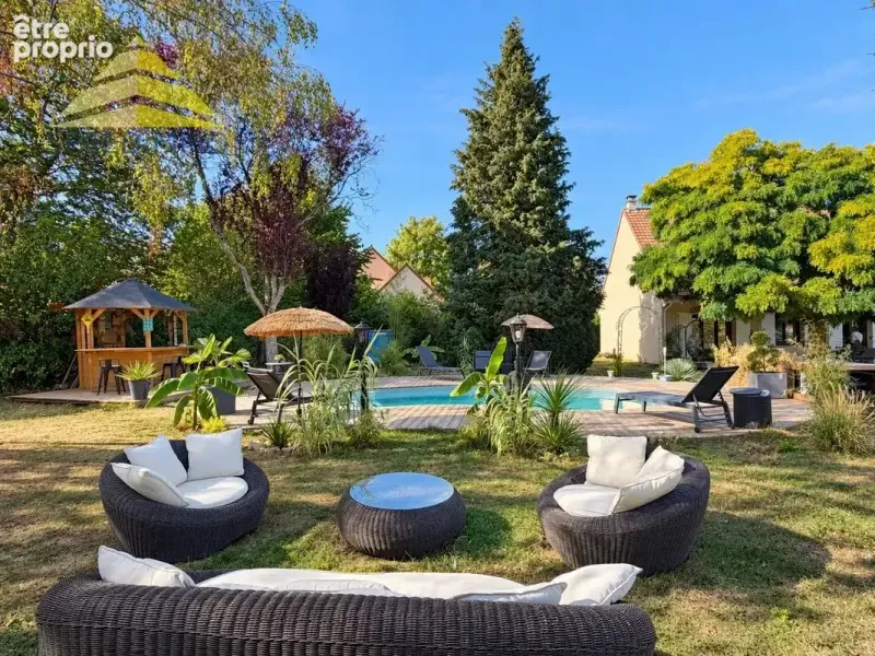 Photo Maison à Mandres-Les-Roses au prix de 560 000€