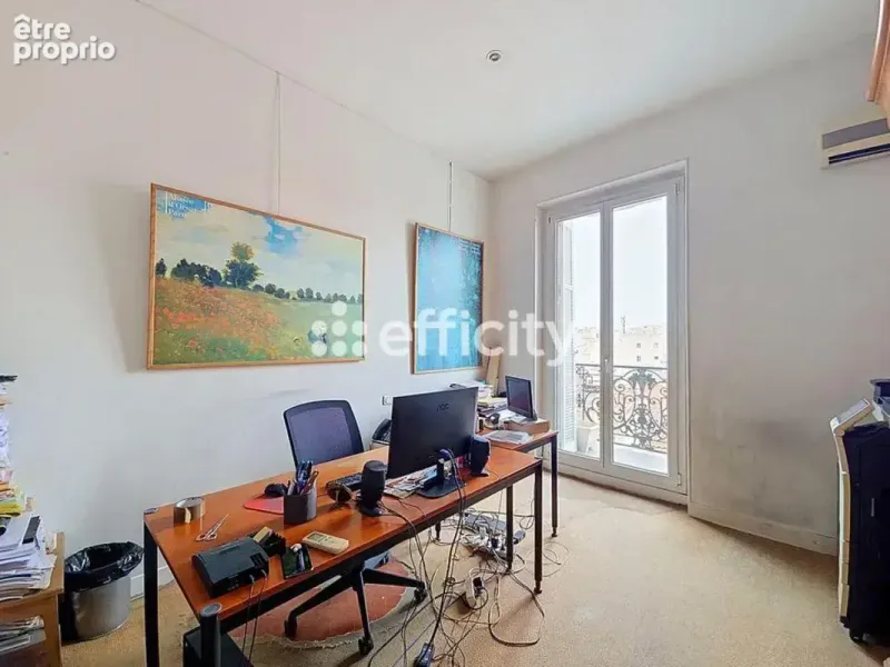Photo Appartement à Marseille-1e au prix de 375 000€