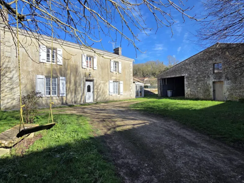 Photo Maison à Nanteuil au prix de 208 000€