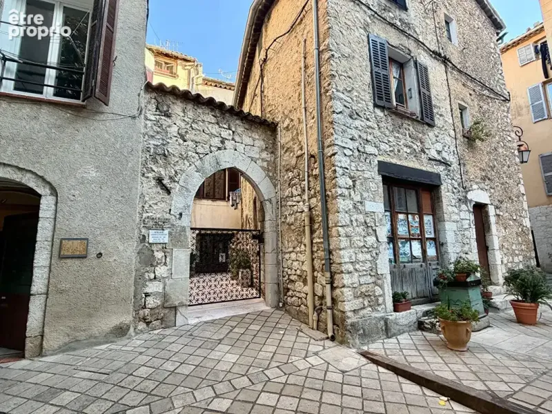 Photo Appartement à Vence au prix de 220 000€