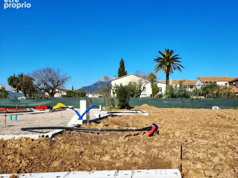 Photo Terrain à La Crau au prix de 250 000€