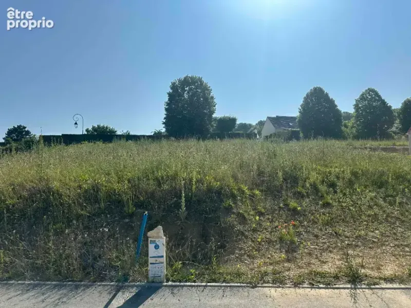 Photo Terrain à Les Ecrennes au prix de 76 900€