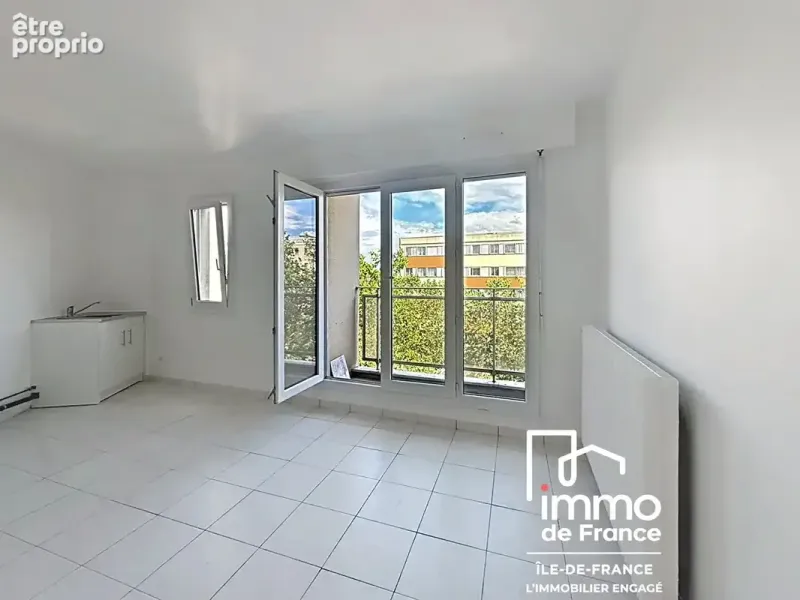 Photo Appartement à Le Bourget au prix de 117 000€