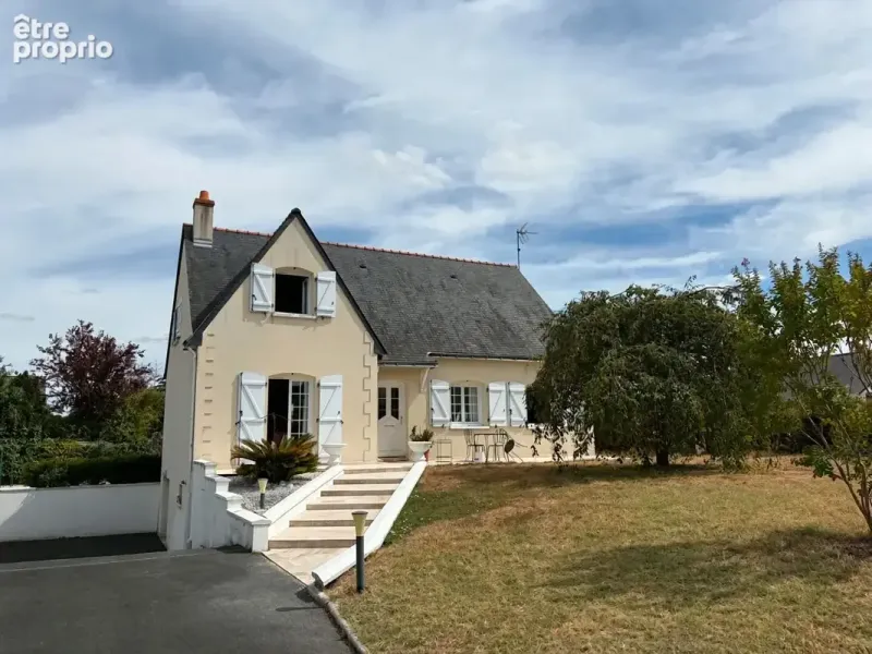 Photo Maison à Villebernier au prix de 315 000€