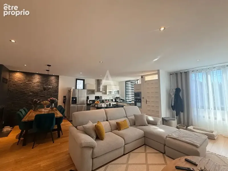 Photo Maison à Le Blanc-Mesnil au prix de 515 000€