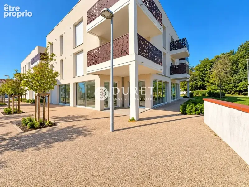 Photo Commerce à L'ile-D'olonne au prix de 286 200€