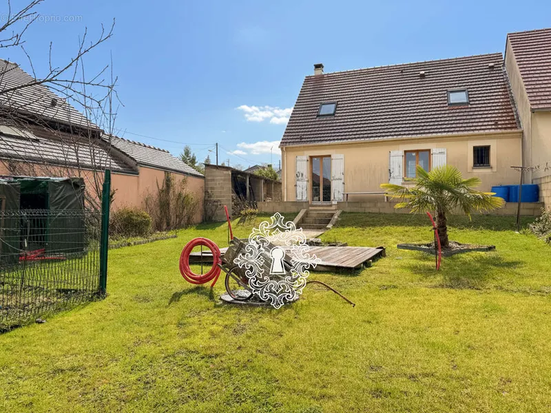 Photo Maison à Donnemarie-Dontilly au prix de 185 000€
