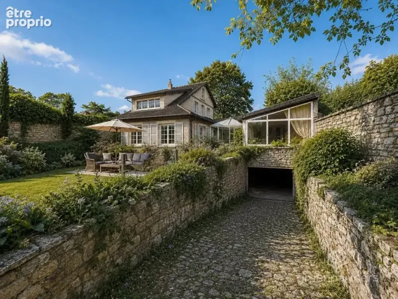 Photo Maison à Nogent-Sur-Marne au prix de 945 000€