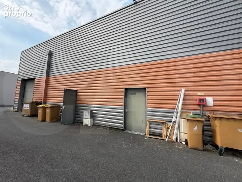 Photo Commerce à Plerin au prix de 372 050€