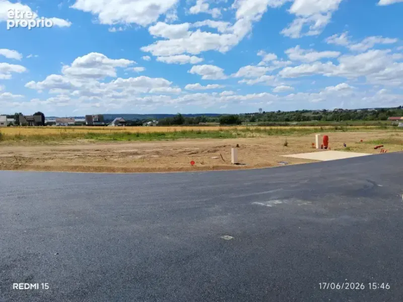 Photo Terrain à Martot au prix de 83 000€