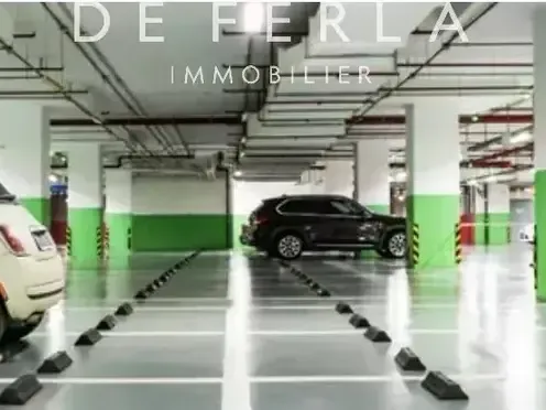 Photo Parking à Paris-7e au prix de 35 000€