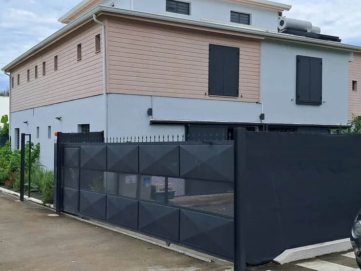 Photo Appartement à Le Moule au prix de 273 000€