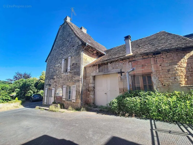Photo Maison à Nailhac au prix de 99 000€