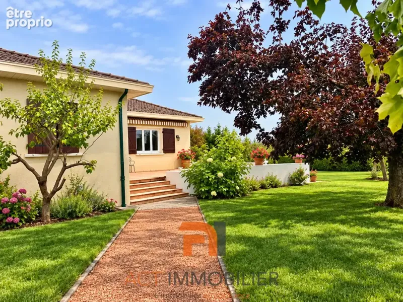 Photo Maison à Saint-Germain-Sur-L'arbresle au prix de 449 000€