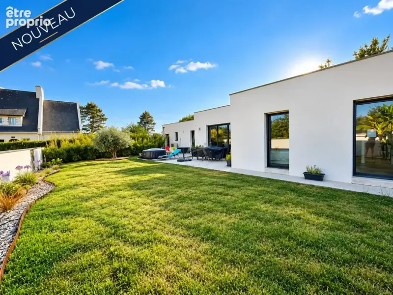 Photo Maison à Saint-Etienne-De-Montluc au prix de 399 900€