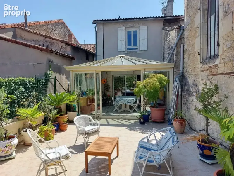 Photo Appartement à Ruffec au prix de 144 450€