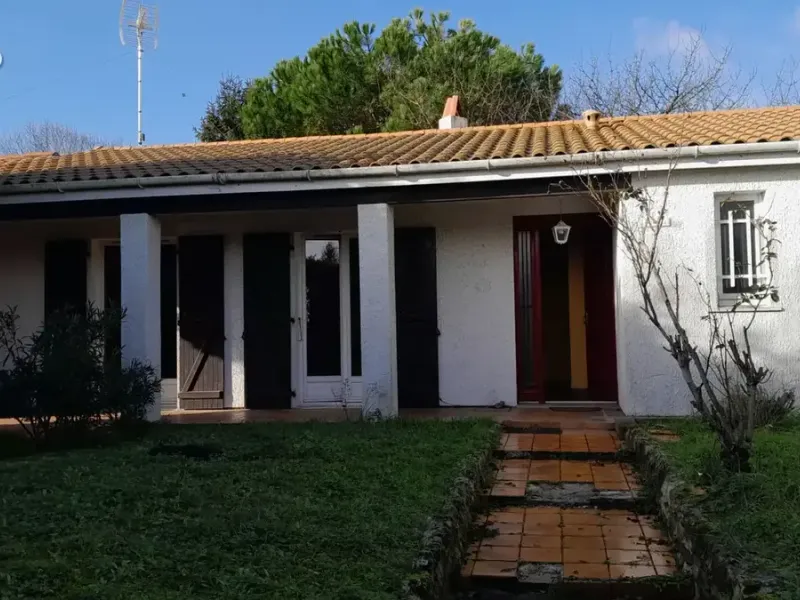 Photo Maison à Tonnay-Charente au prix de 148 400€