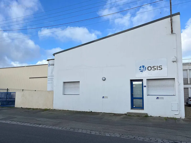 Photo Commerce à Lorient au prix de 428 000€