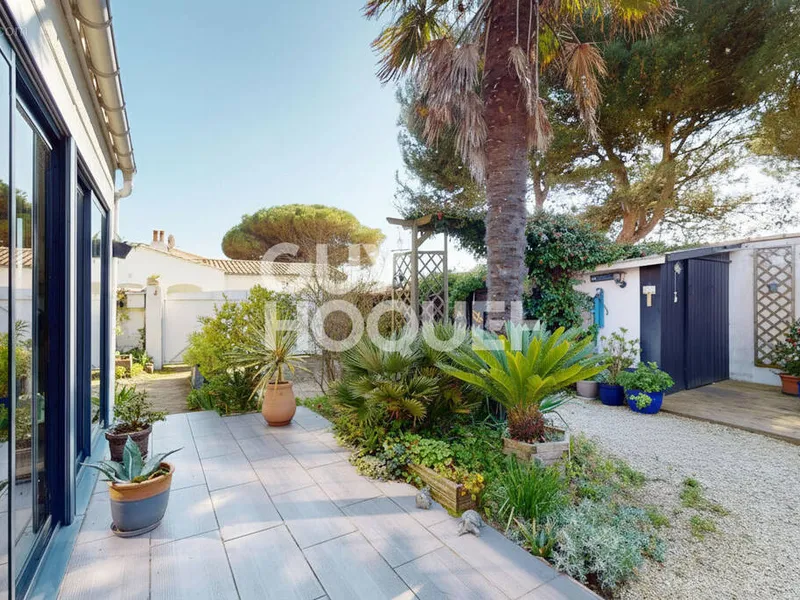 Photo Maison à Ars-En-Re au prix de 585 000€