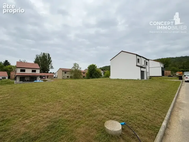 Photo Terrain à Fameck au prix de 159 900€