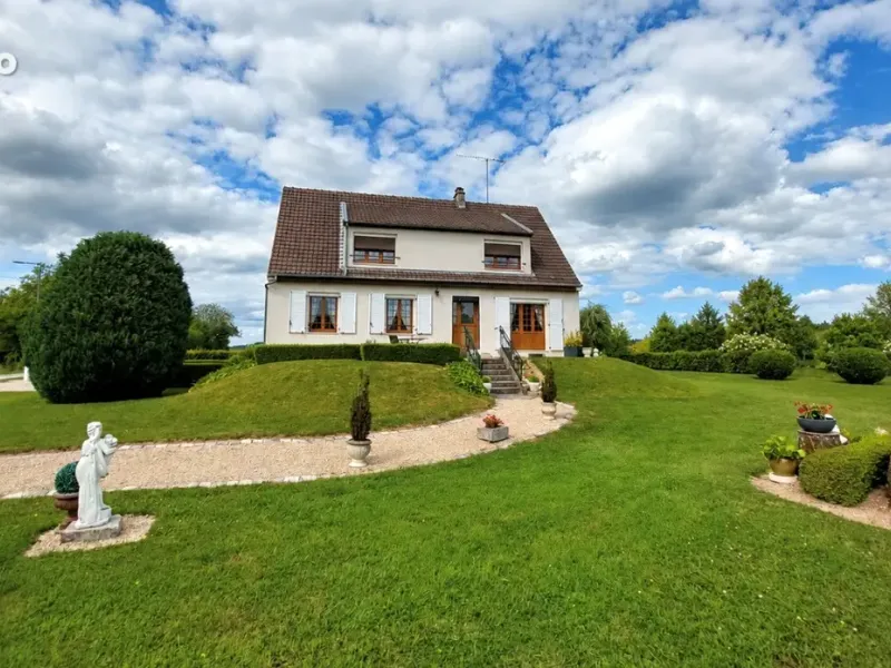 Photo Maison à Sainte-Menehould au prix de 189 000€