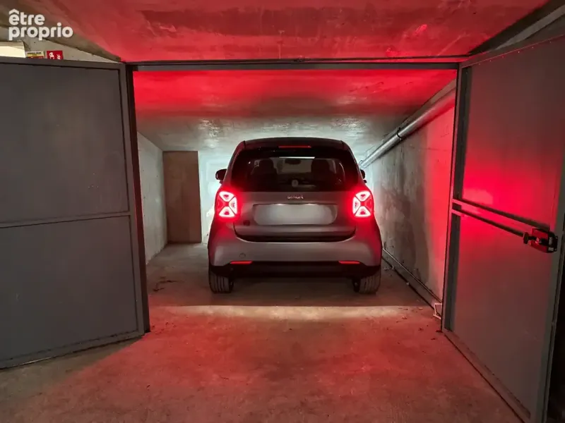 Photo Parking à Nice au prix de 12 000€