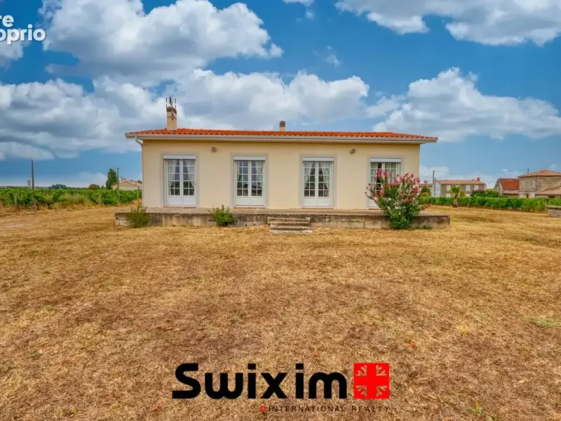 Photo Maison à Saint-Estephe au prix de 195 000€