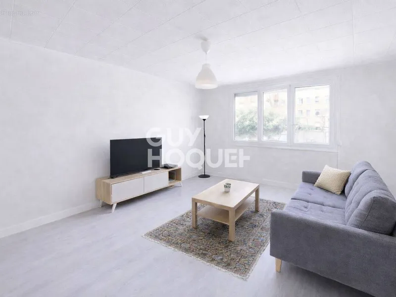 Photo Appartement à Aubervilliers au prix de 159 000€