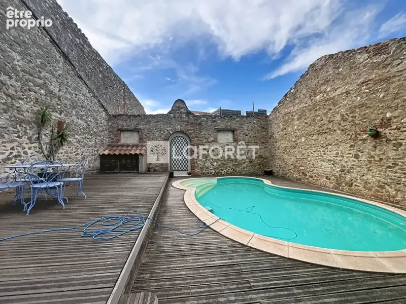 Photo Maison à Fourques au prix de 358 000€