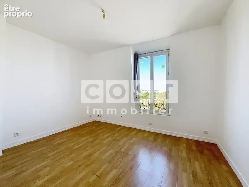 Photo Appartement à Colombes au prix de 144 000€