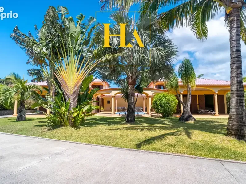 Photo Maison à Saint-Joseph au prix de 598 000€