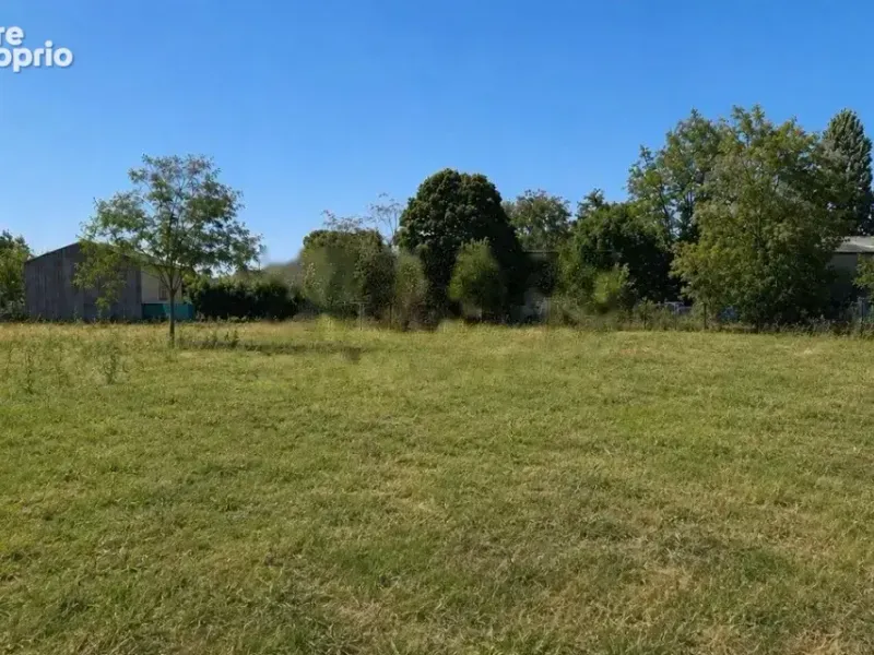Photo Terrain à Montans au prix de 95 000€