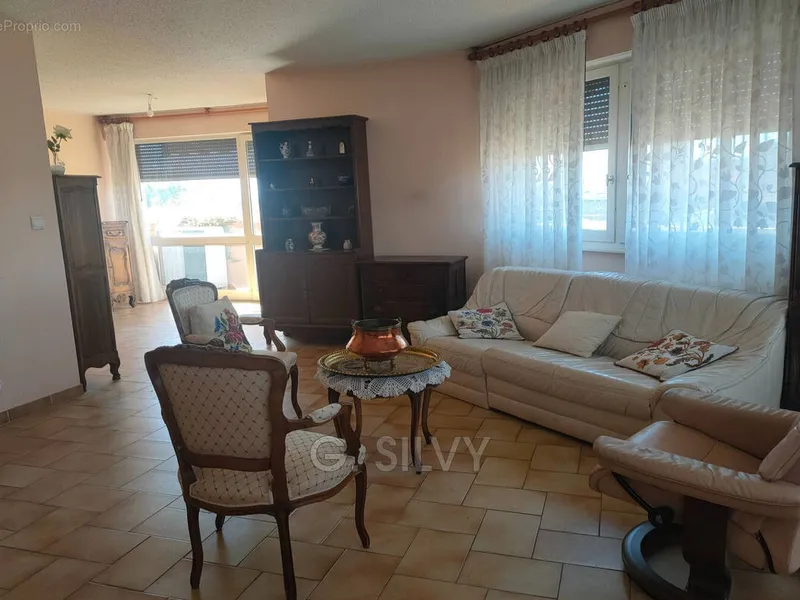 Photo Appartement à Orange au prix de 195 000€