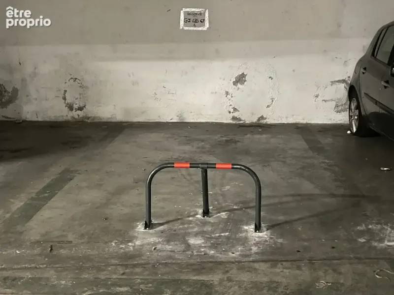 Photo Parking à Aubervilliers au prix de 11 000€