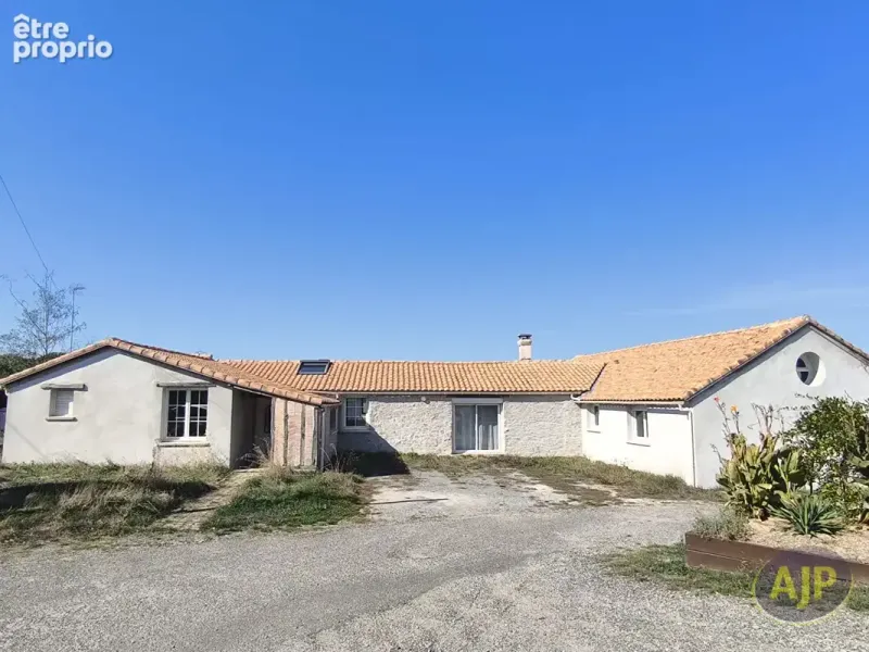 Photo Maison à Saint-Pere-En-Retz au prix de 479 000€