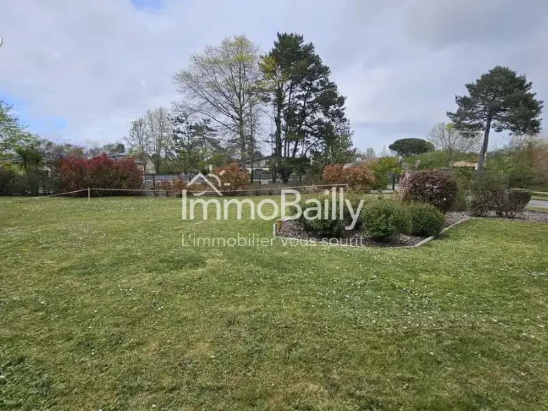 Photo Terrain à Leognan au prix de 342 000€