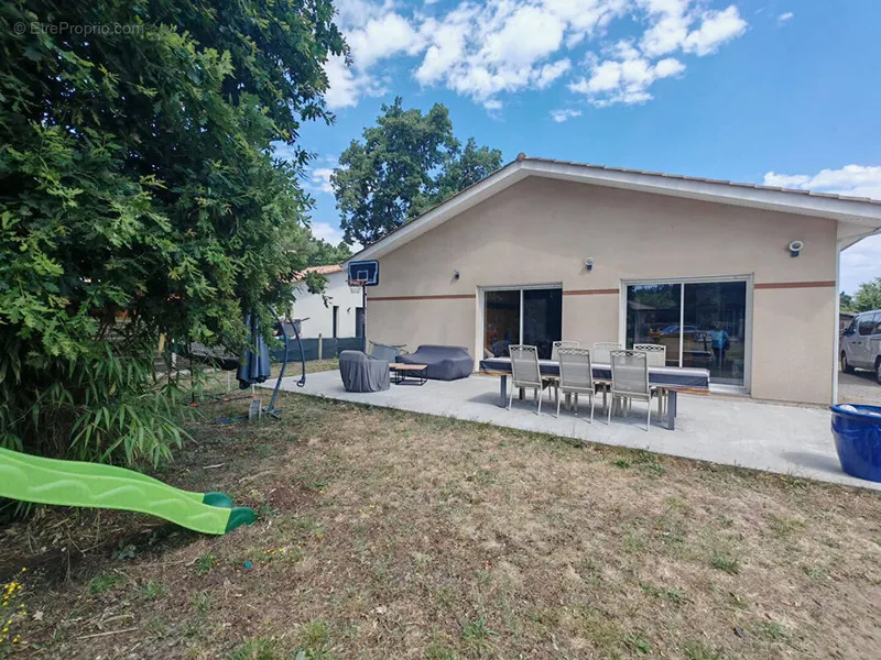 Photo Maison à Biganos au prix de 379 000€