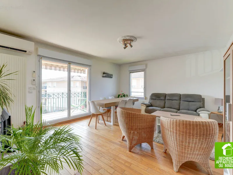 Photo Appartement à Craponne au prix de 279 900€