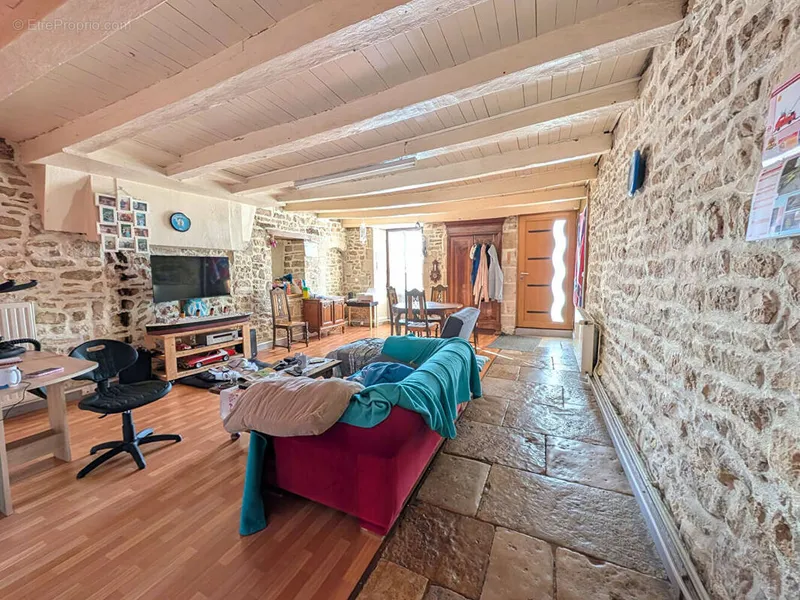 Photo Maison à Chenay au prix de 105 500€