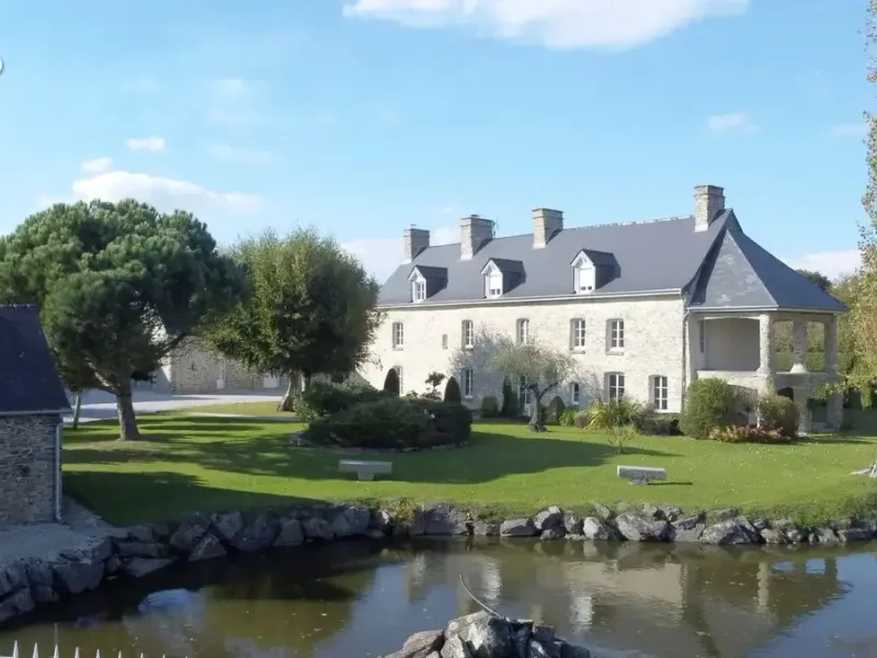 Photo Maison à Saint-Clair-Sur-L'elle au prix de 736 000€