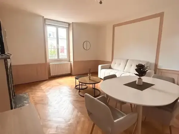 Photo Appartement à Yvre-L'eveque au prix de 95 000€